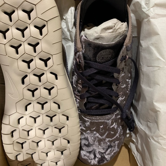 Nike free Run Running Shoe  Cheetah print wild velvet - Picture 10 of 11